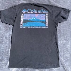 COLUMBIA sportswear t-shirt 🌄